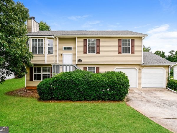 6155 Raleigh Oaks Court, Lithonia, GA 30058