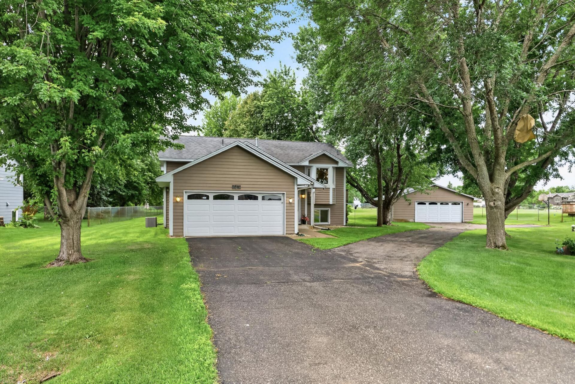 15275 88th Street NE, Elk River, MN 55330