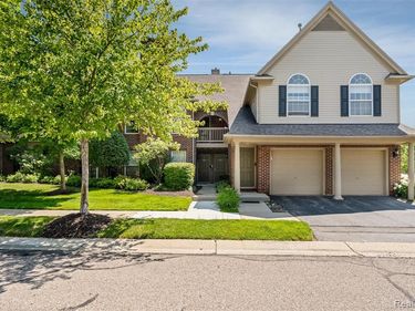 28126 CARLTON WAY Drive, Novi, MI 48377