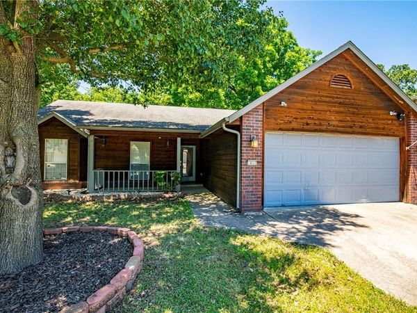 1857 N Albany Lane , Fayetteville, AR 72704
