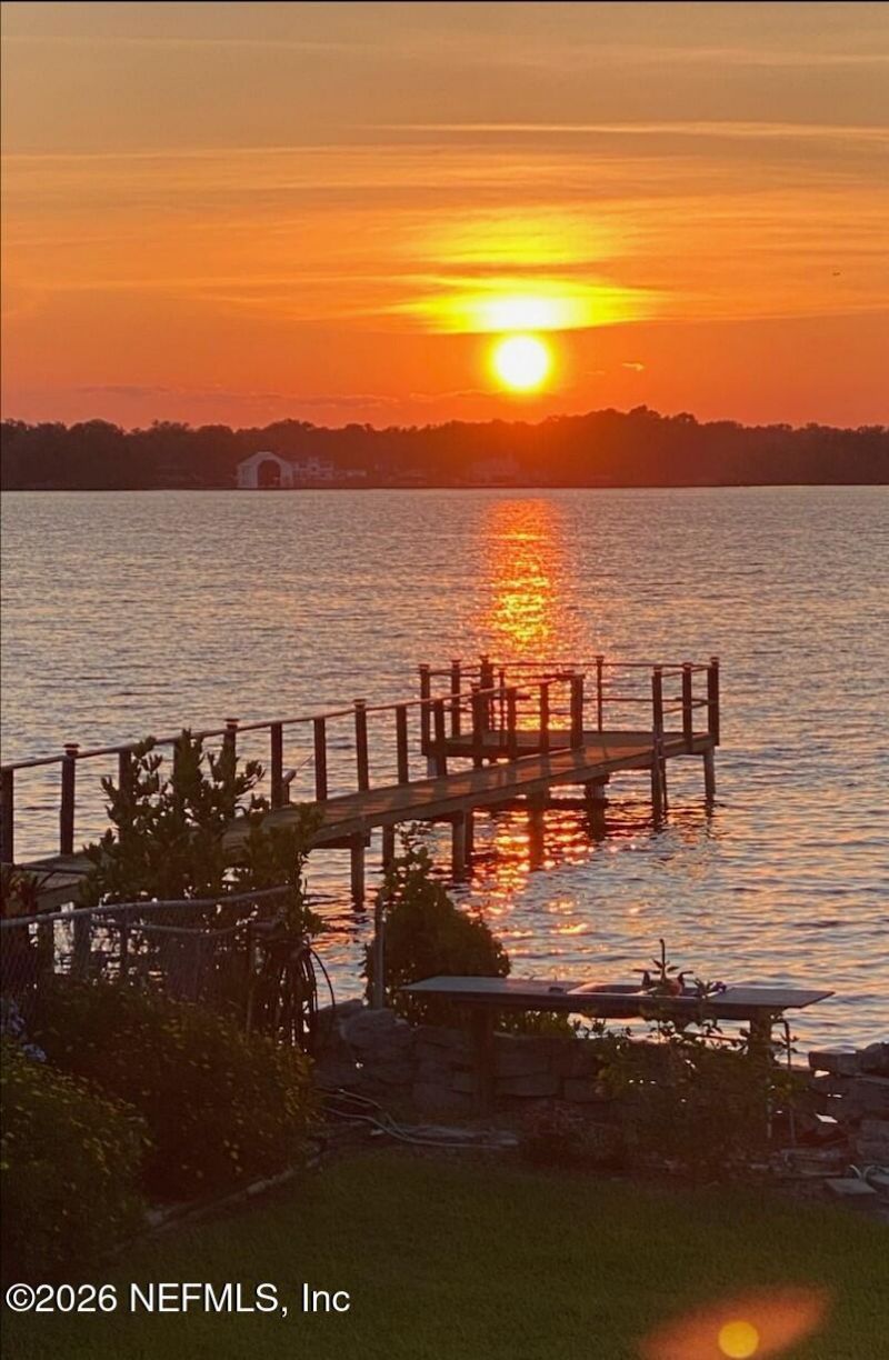 115 Sunset Point Road, East Palatka, FL 32131 Photo