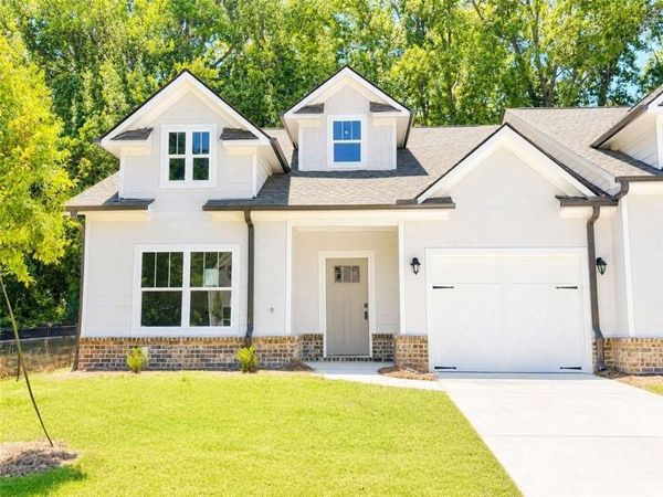 74 Village Court , Cleveland, GA 30528