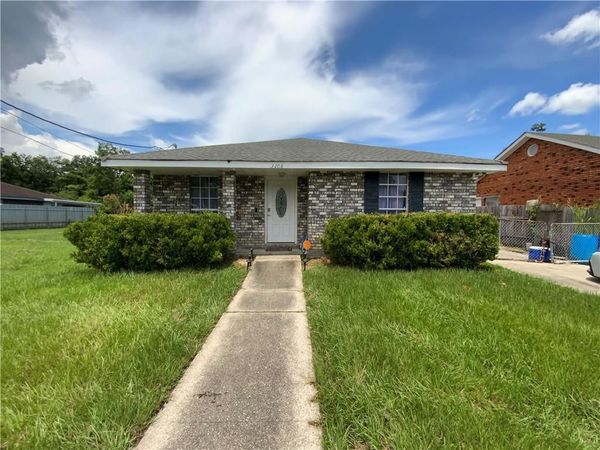 3208 MAUREEN Lane , Meraux, LA 70075