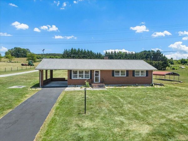 5662 Old Route 11 , Dublin, VA 24084