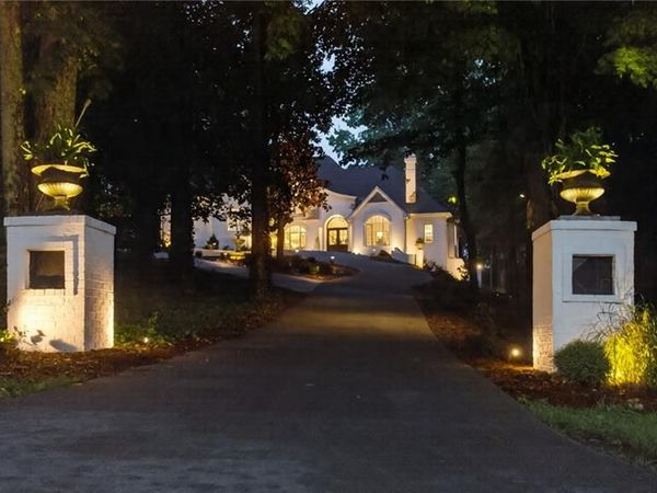 605 Oak Valley Boulevard , Advance, NC 27006