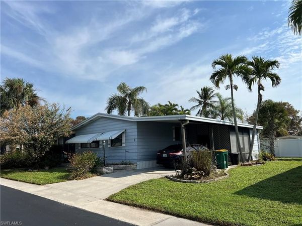 7 Oceans BLVD, Unit 7, NAPLES, FL 34104