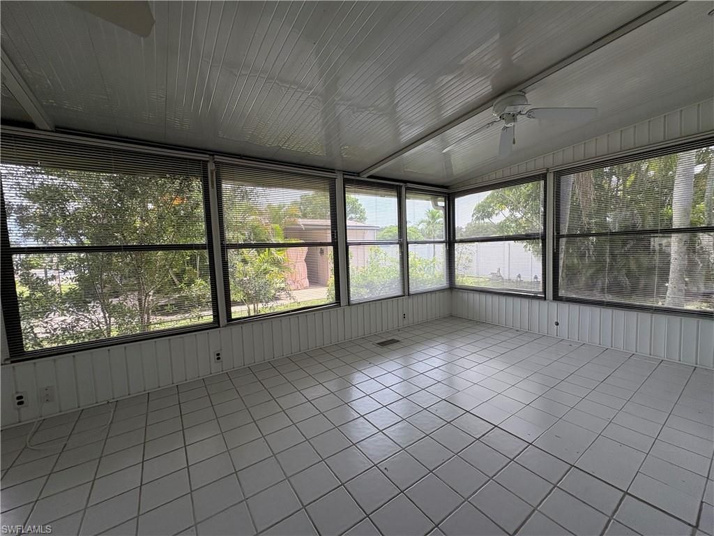 7 Oceans Blvd, Unit 7, Naples, FL 34104 Photo