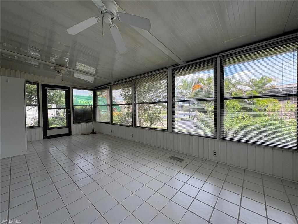 7 Oceans Blvd, Unit 7, Naples, FL 34104 Photo