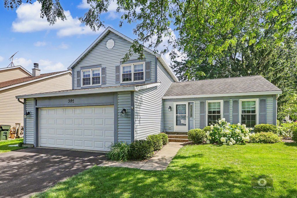 392 Basswood Court, Carol Stream, IL 60188 Main Photo