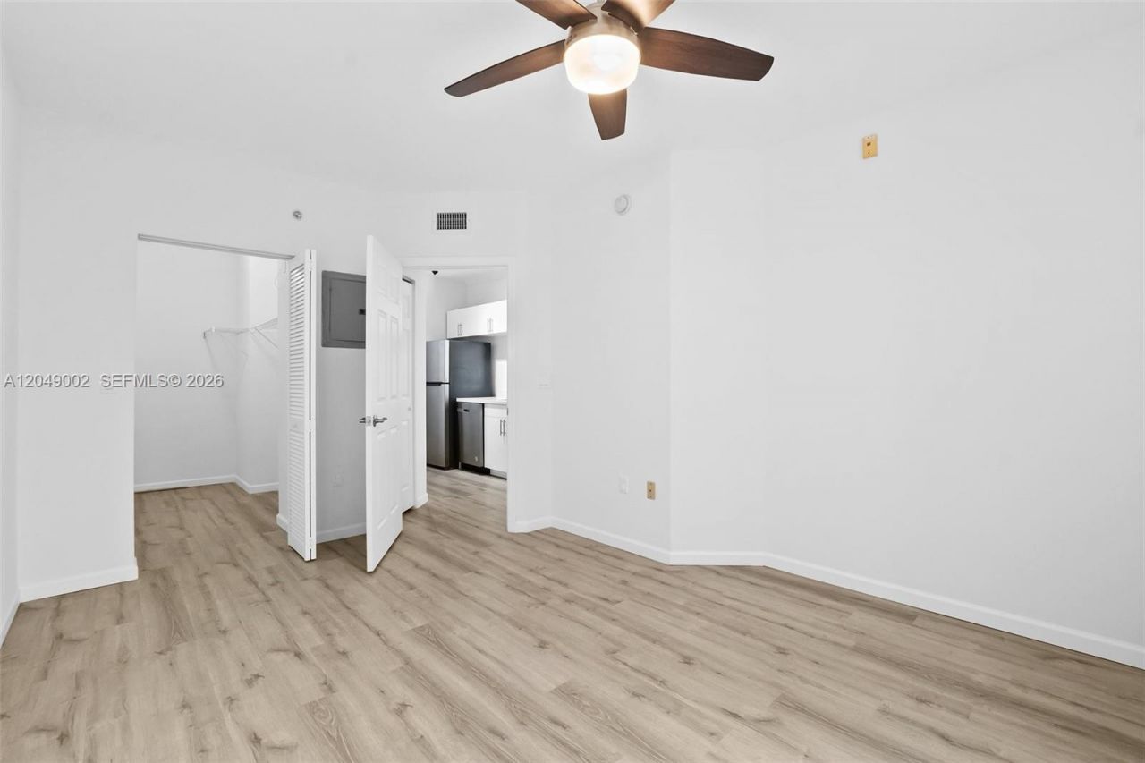 17145 N Bay Rd, Unit 4303, Sunny Isles Beach, FL 33160 Photo