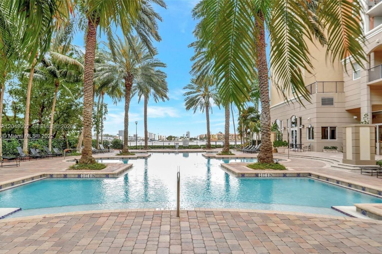 17145 N Bay Rd, Unit 4303, Sunny Isles Beach, FL 33160 Photo