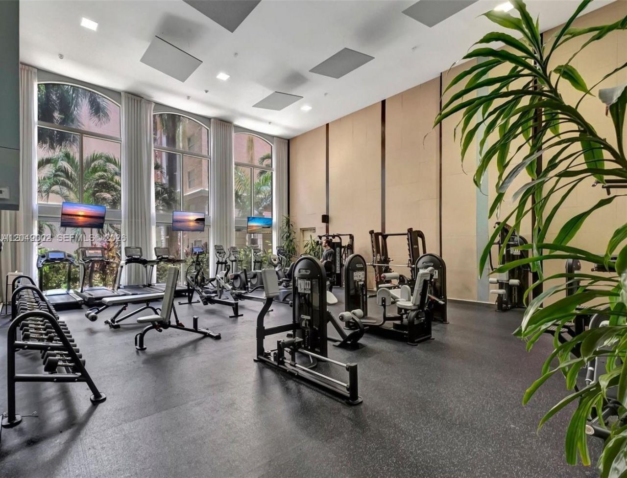 17145 N Bay Rd, Unit 4303, Sunny Isles Beach, FL 33160 Photo