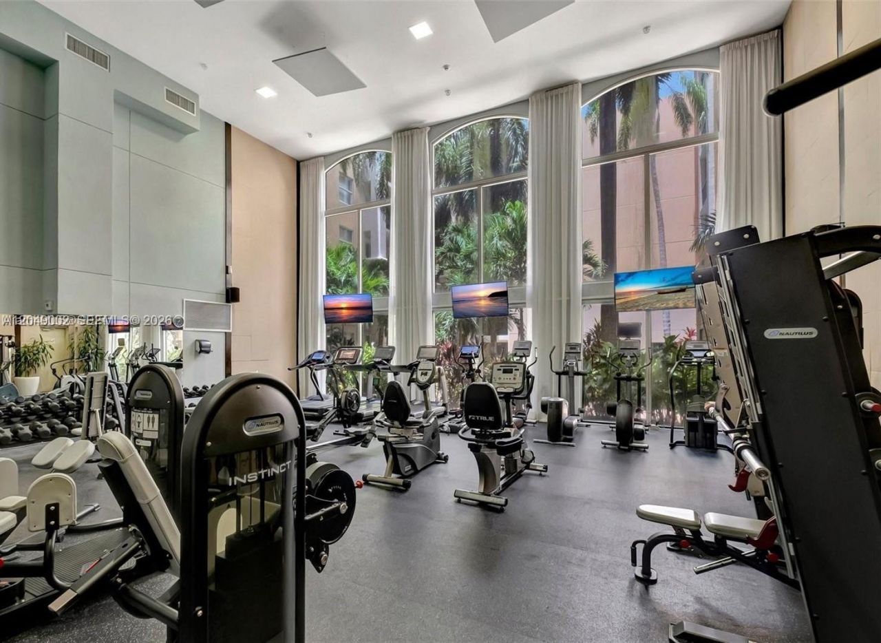 17145 N Bay Rd, Unit 4303, Sunny Isles Beach, FL 33160 Photo
