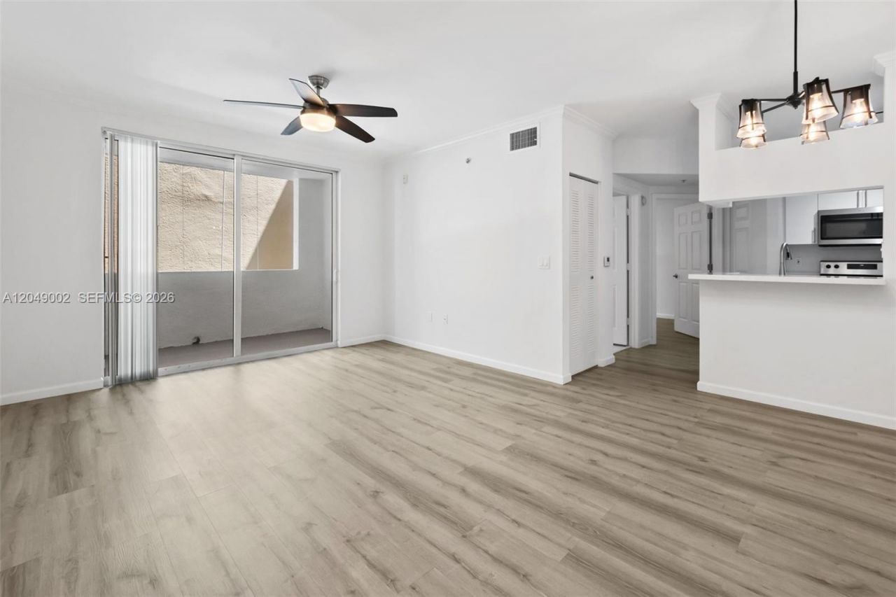 17145 N Bay Rd, Unit 4303, Sunny Isles Beach, FL 33160 Photo
