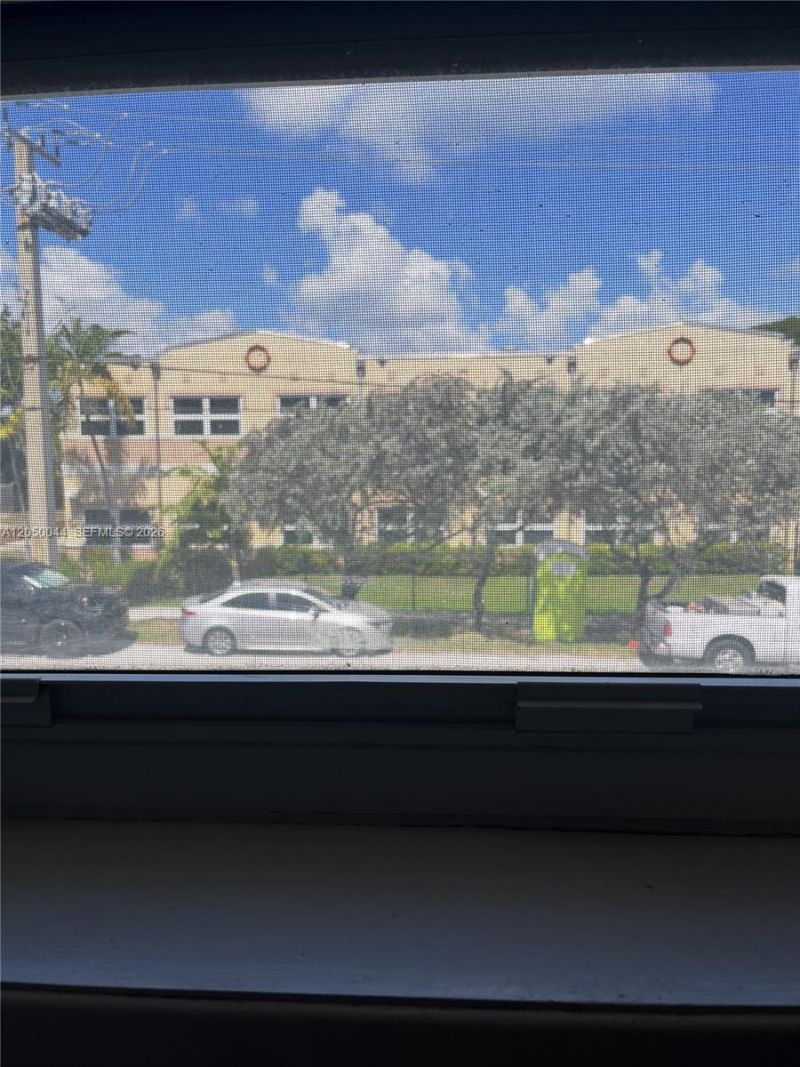 1000 SE 15th St , Unit 205, Fort Lauderdale, FL 33316 Photo