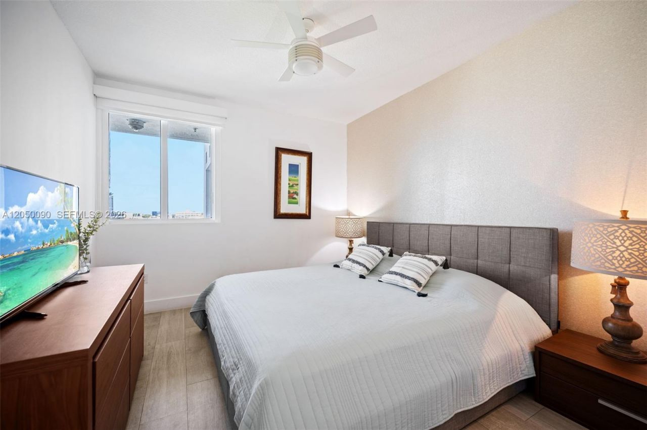 600 NE 27th St , Unit 1402, Miami, FL 33137 Photo