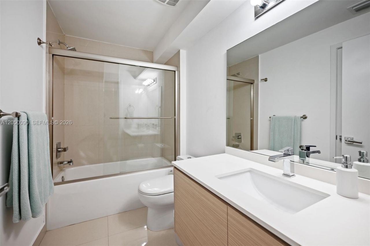 600 NE 27th St , Unit 1402, Miami, FL 33137 Photo