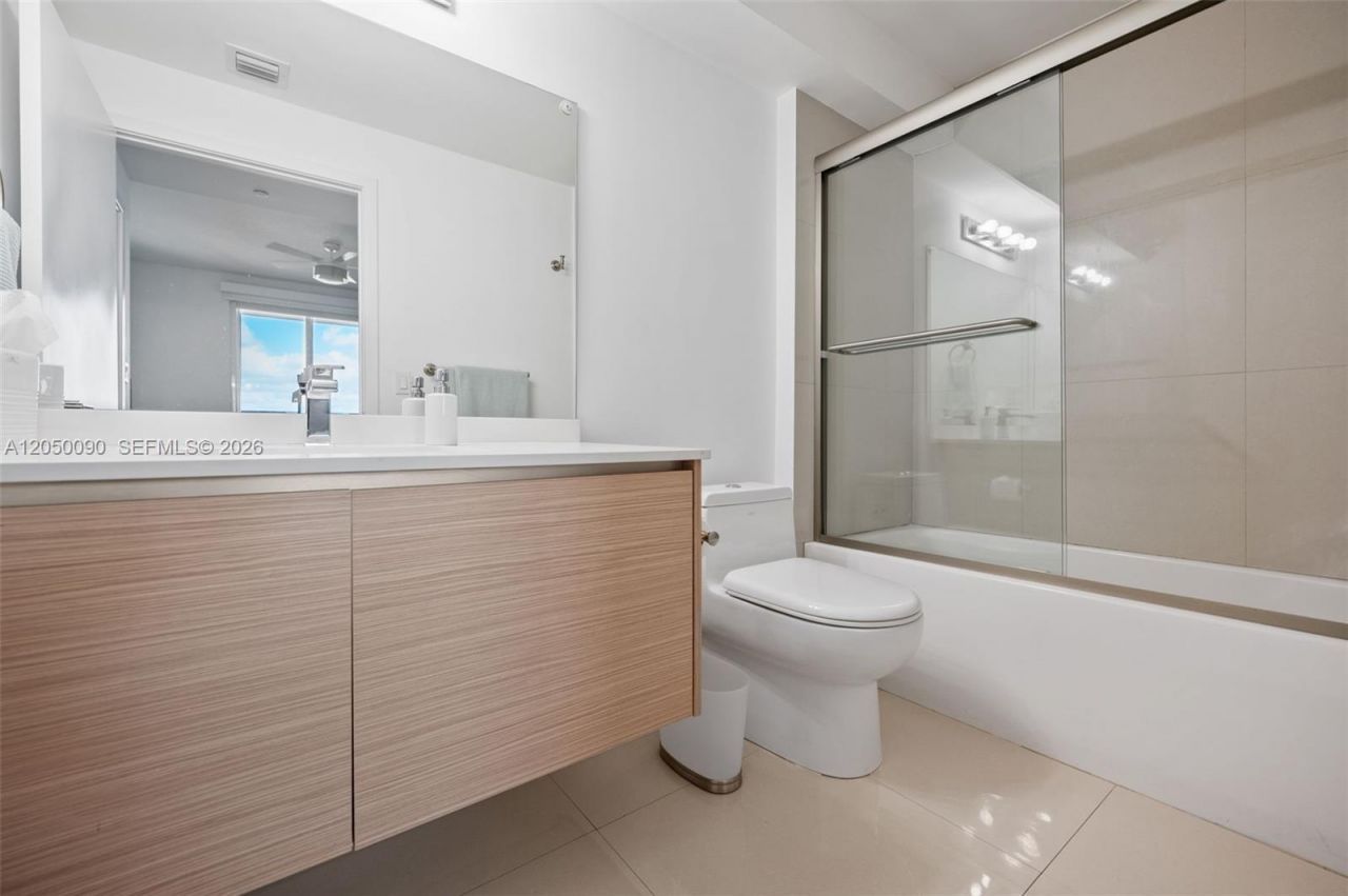 600 NE 27th St , Unit 1402, Miami, FL 33137 Photo