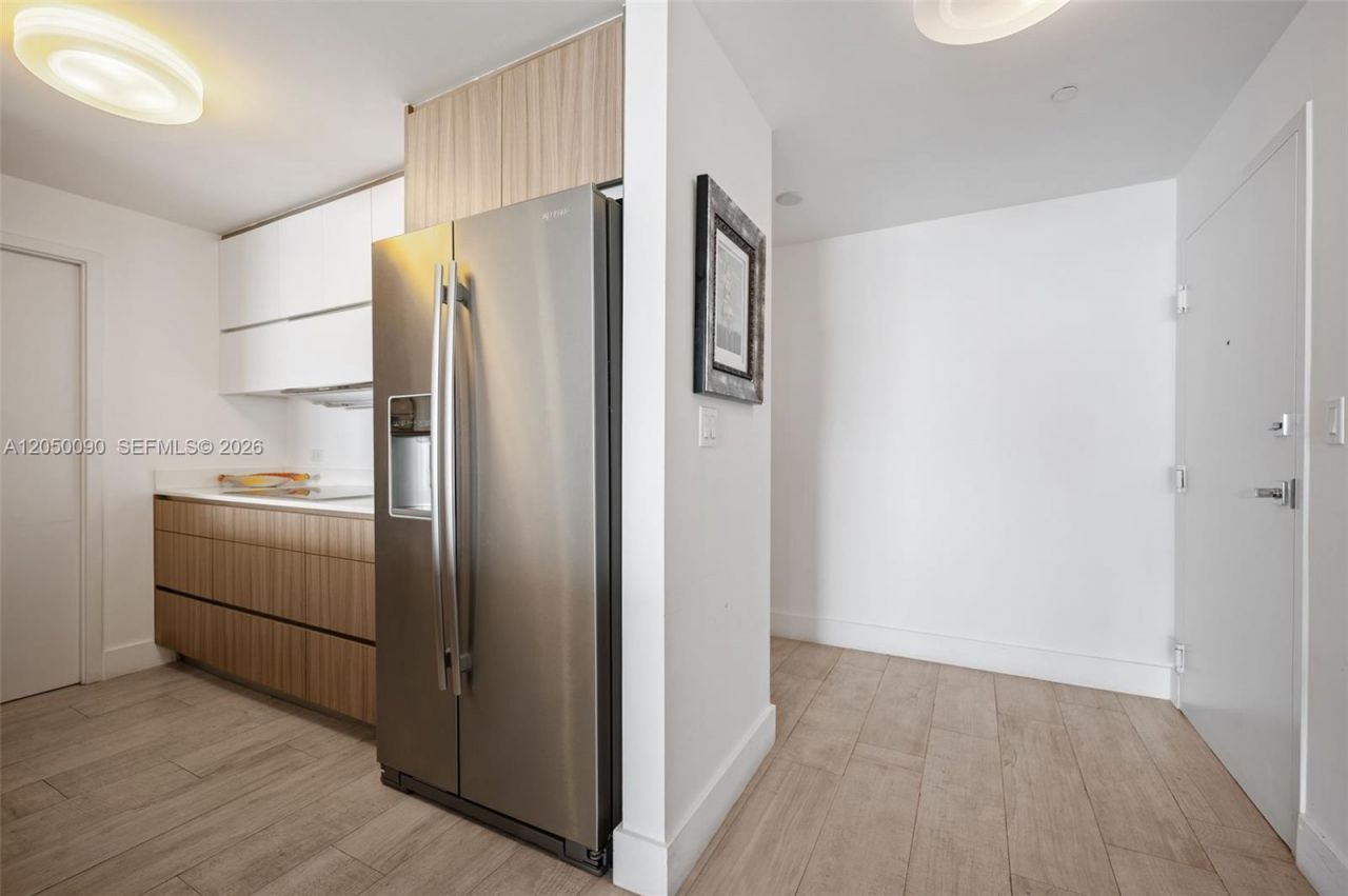 600 NE 27th St , Unit 1402, Miami, FL 33137 Photo