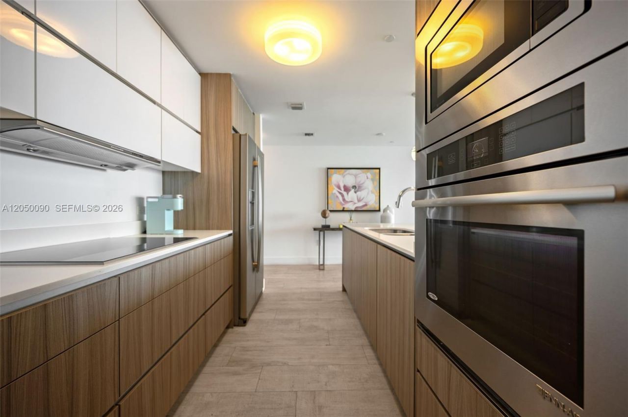 600 NE 27th St , Unit 1402, Miami, FL 33137 Photo