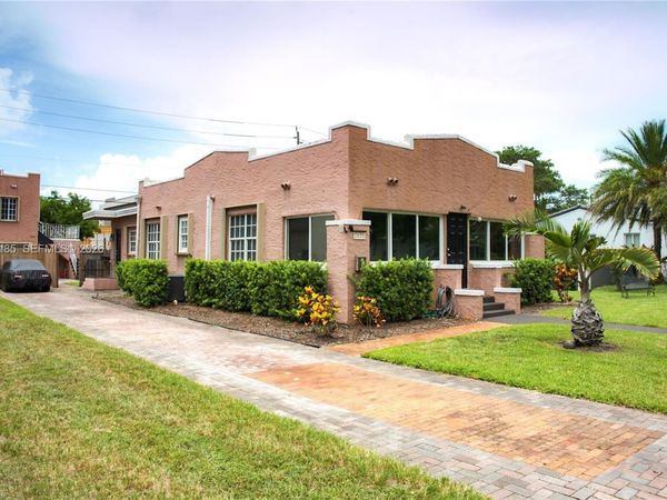 1624-1630 Jackson St , Hollywood, FL 33020