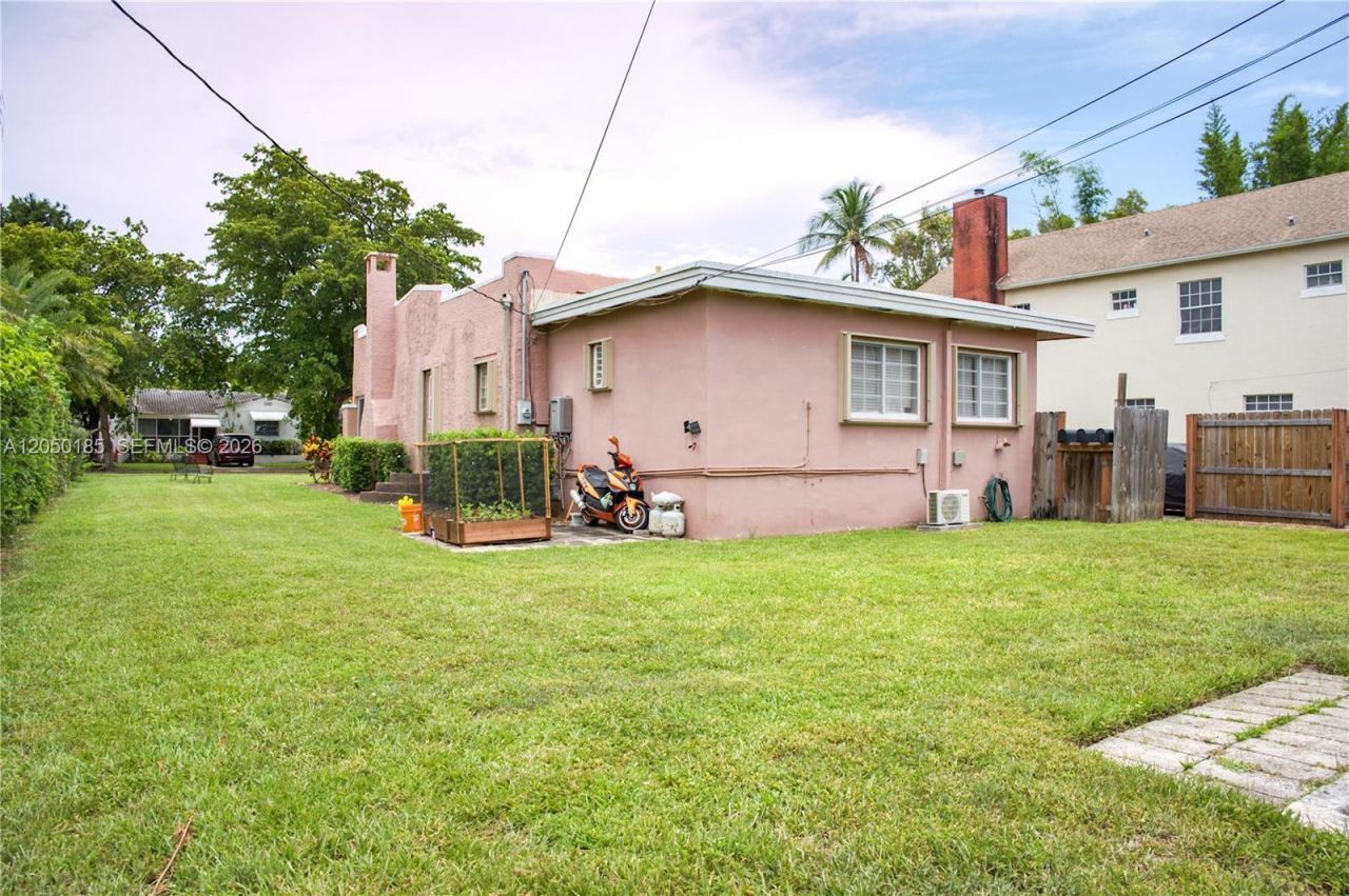 1624-1630 Jackson St , Hollywood, FL 33020 Photo