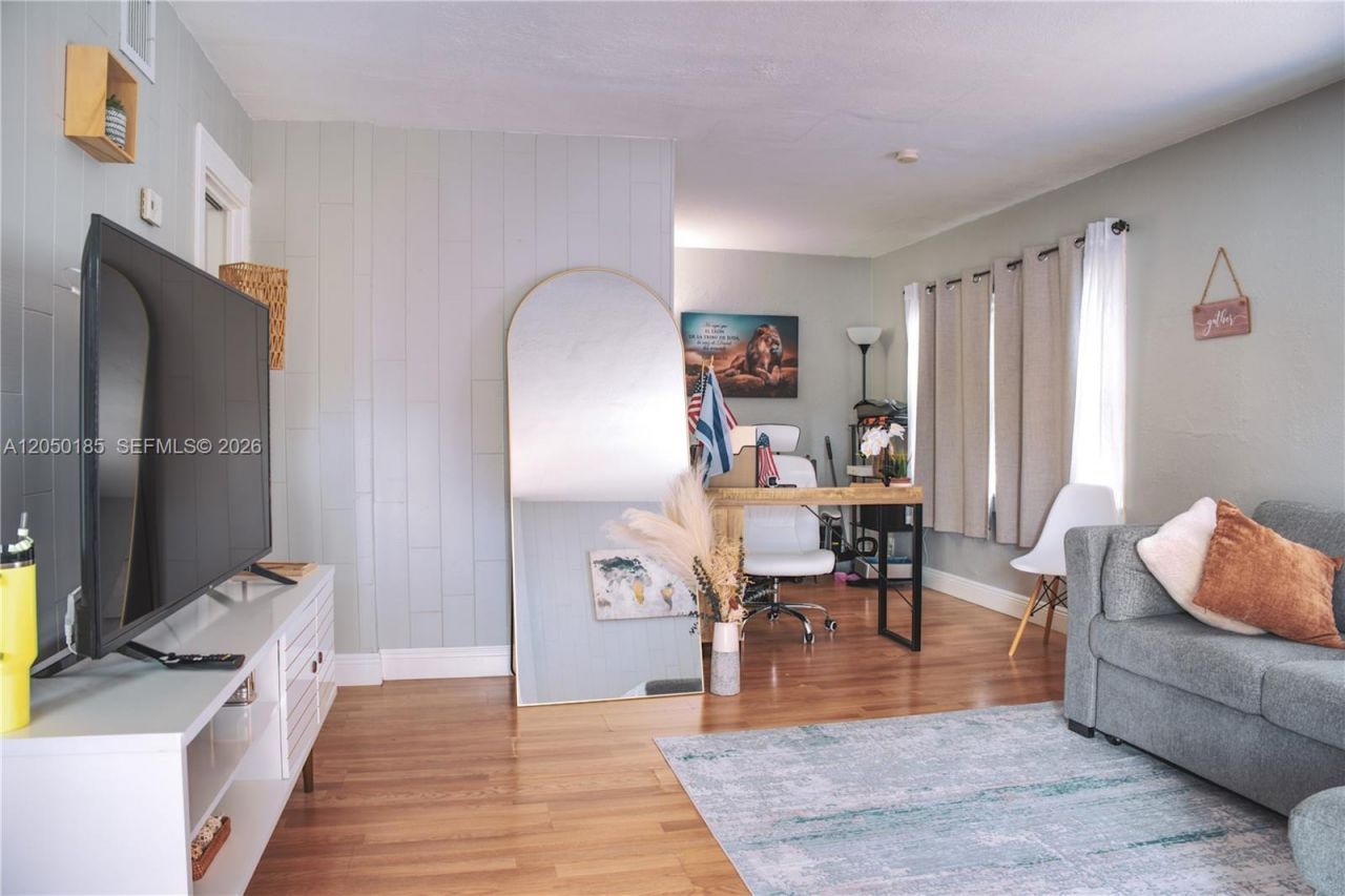 1624-1630 Jackson St , Hollywood, FL 33020 Photo