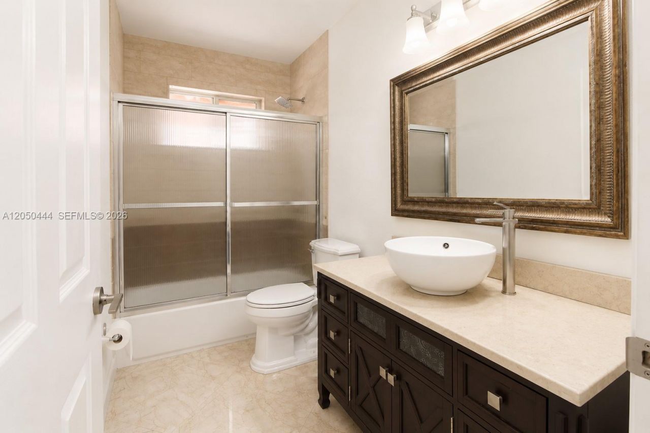 16075 SW 149th Ter, Miami, FL 33196 Photo