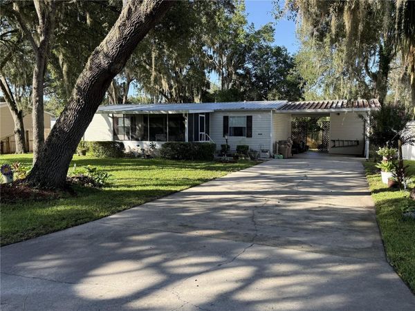 8634 TREASURE ISLAND ROAD , LEESBURG, FL 34788