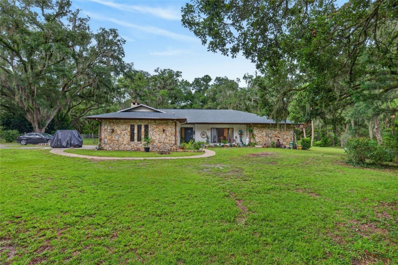 11795 SW Highway 484, Dunnellon, FL 34432 Photo