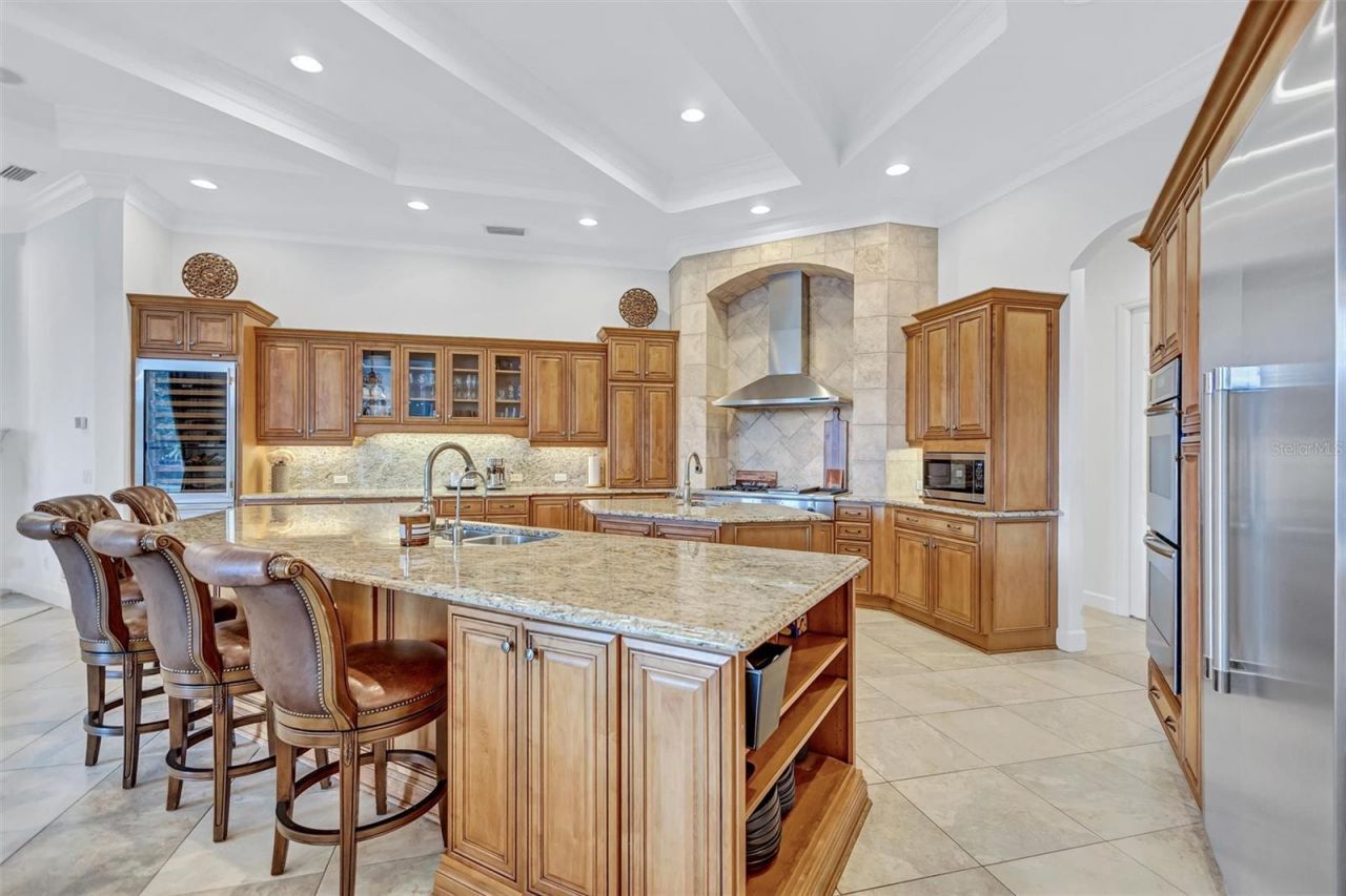 14742 Waterchase Boulevard, Tampa, FL 33626 Photo