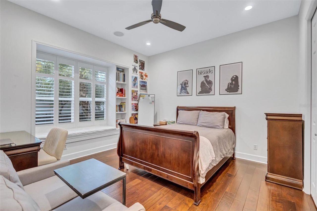 14742 Waterchase Boulevard, Tampa, FL 33626 Photo