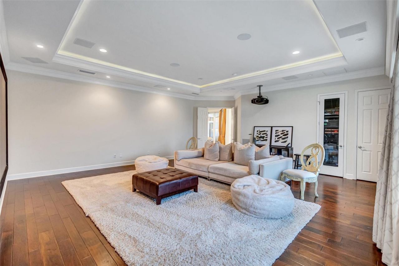 14742 Waterchase Boulevard, Tampa, FL 33626 Photo