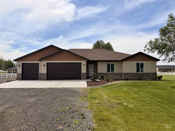 2493 East 3769 North, Twin Falls, ID 83301