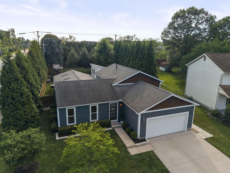 5497 Shannon Heights Boulevard, Dublin, OH 43016 Photo 1