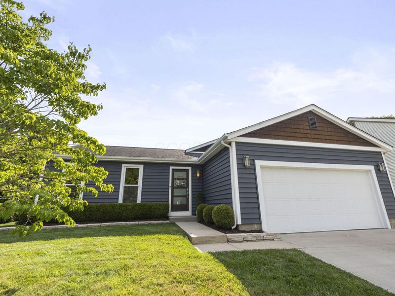5497 Shannon Heights Boulevard, Dublin, OH 43016 Photo 3