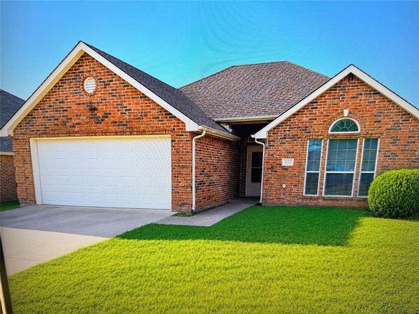 1016 Glenhaven Drive, Hutchins, TX 75141