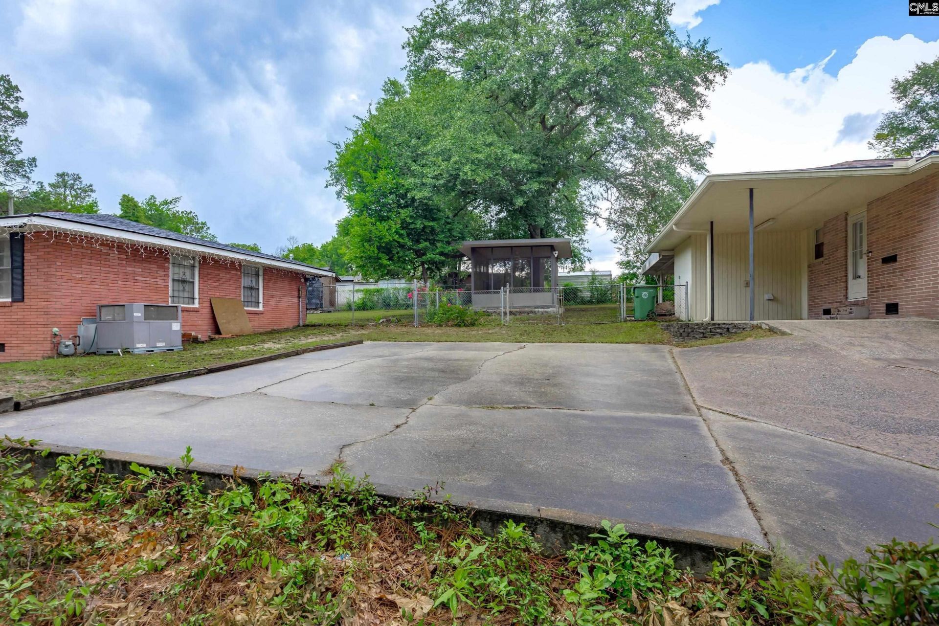 7527 Claudia Drive  Photo 5