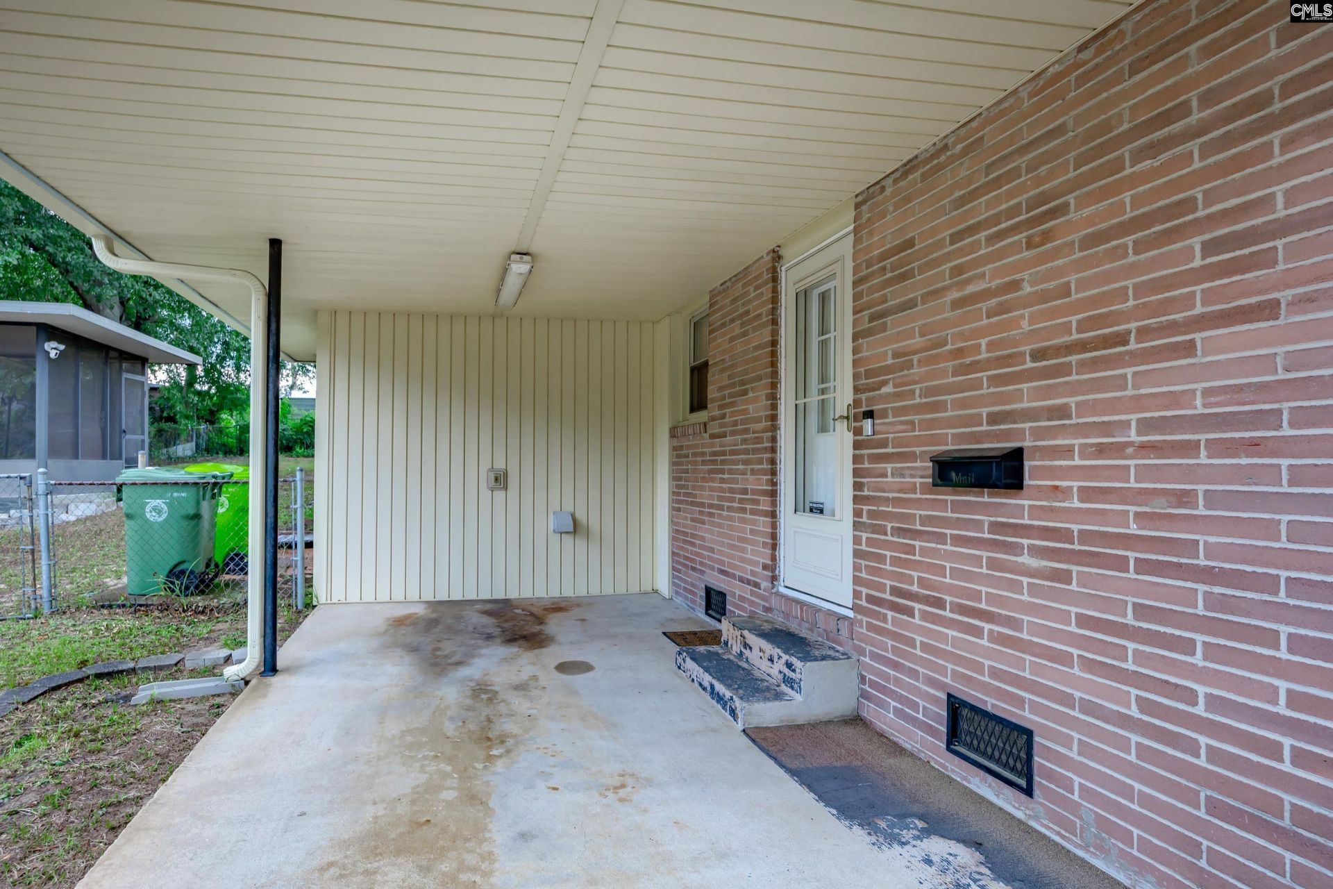 7527 Claudia Drive  Photo 6