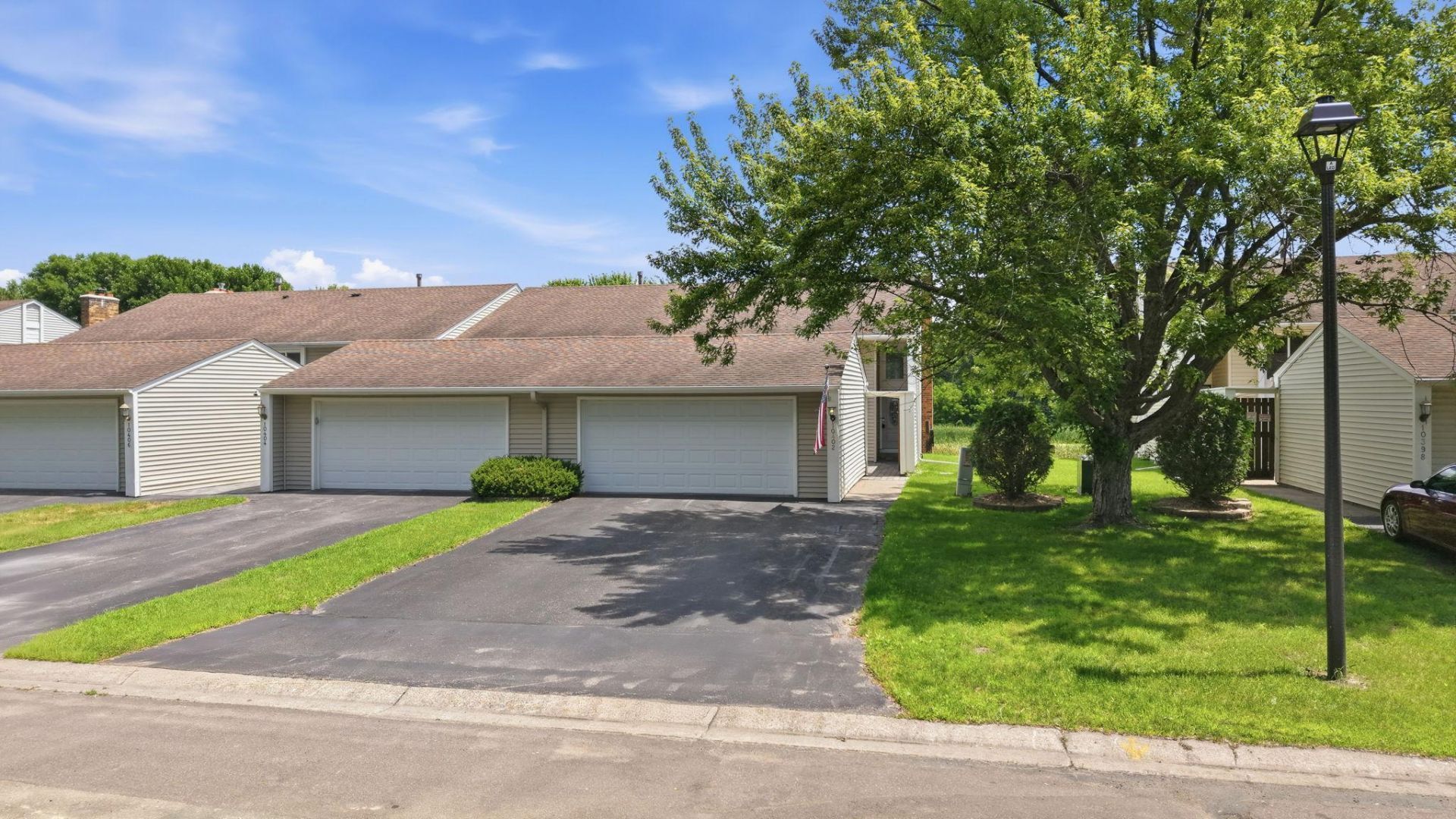10402 Yorktown Lane N, Maple Grove, MN 55369