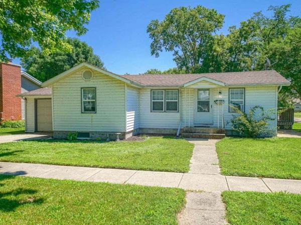 1009 S 4th Street , Oregon, IL 61061