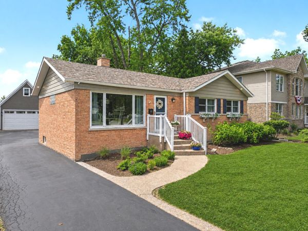 2531 Glenview Road , Glenview, IL 60025