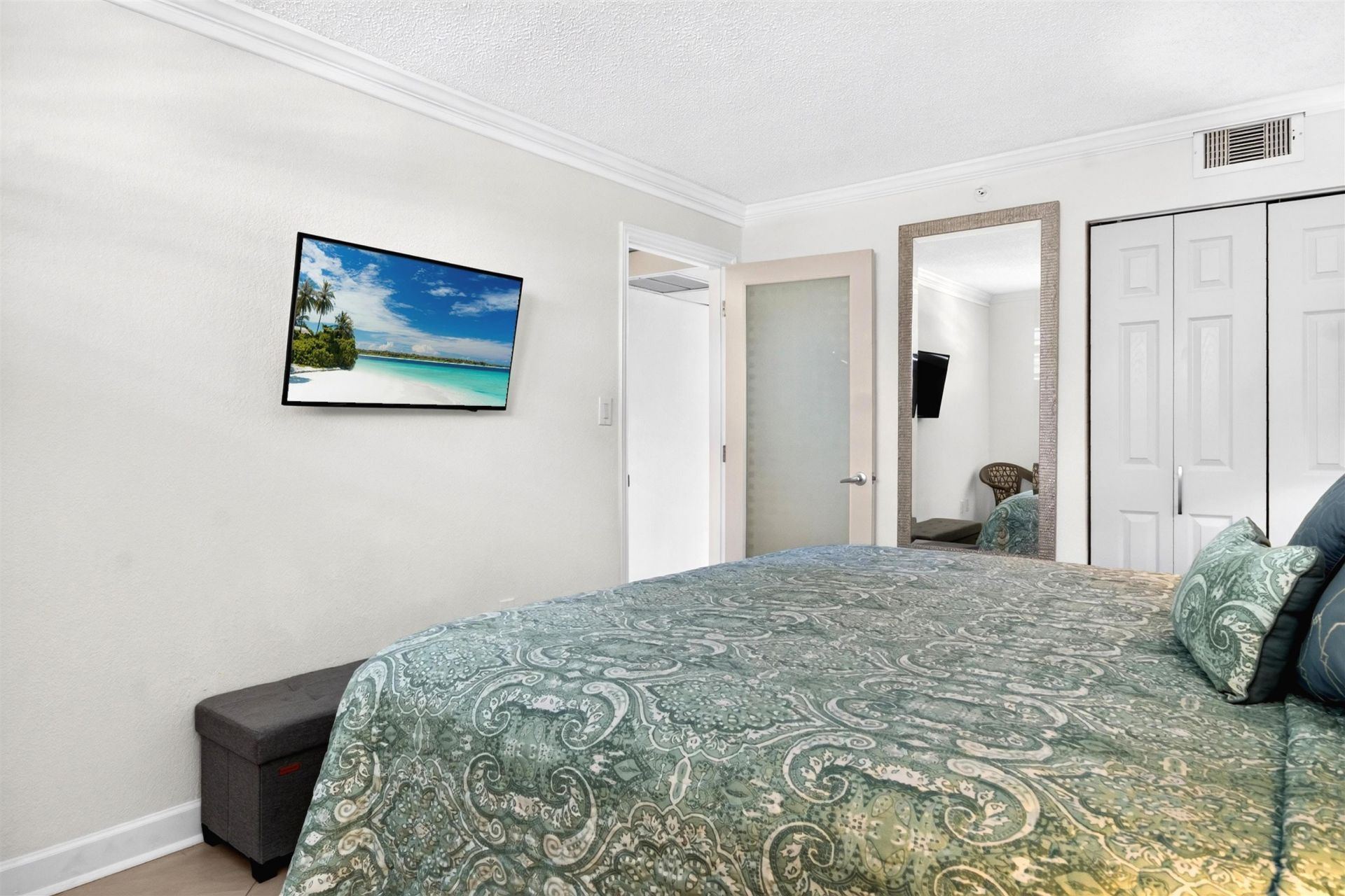 2310 N Ocean Blvd.  Photo 13