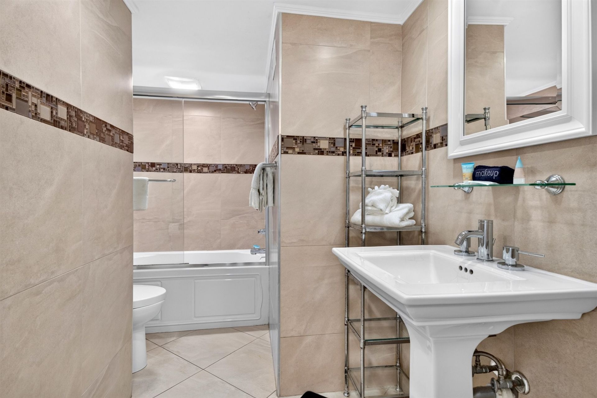 2310 N Ocean Blvd.  Photo 15