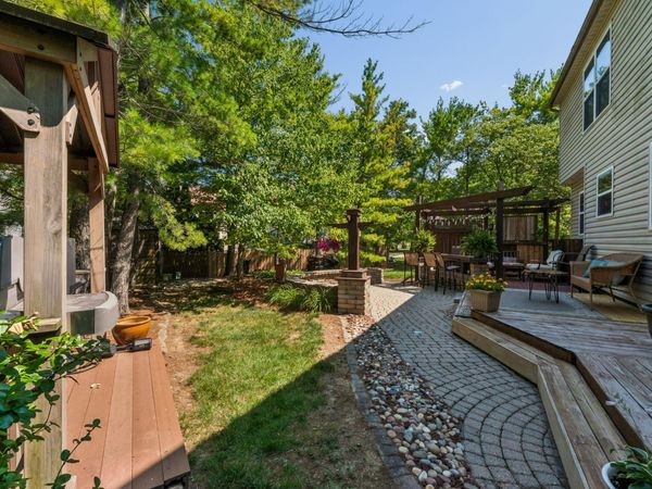 3724 Pleasantbrook Drive, Hilliard, OH 43026