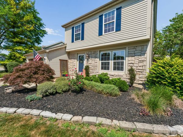 3724 Pleasantbrook Drive, Hilliard, OH 43026