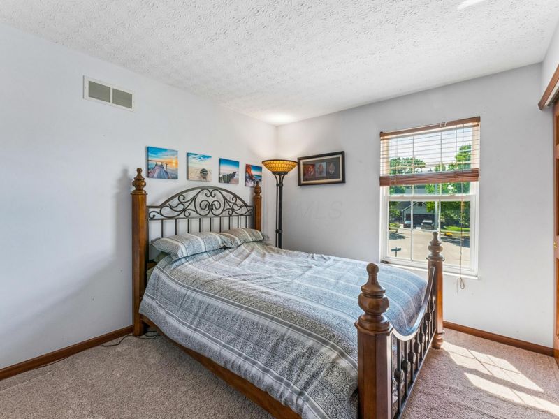 3724 Pleasantbrook Drive, Hilliard, OH 43026 Photo 14