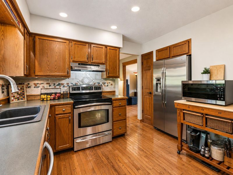 3724 Pleasantbrook Drive, Hilliard, OH 43026 Photo 8