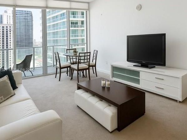 79 SW 12th St, Unit 3111-S, Miami, FL 33130