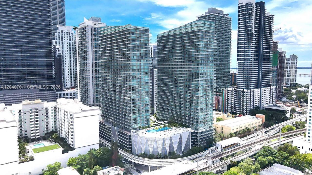 79 SW 12th St , Unit 3111-S, Miami, FL 33130 Photo